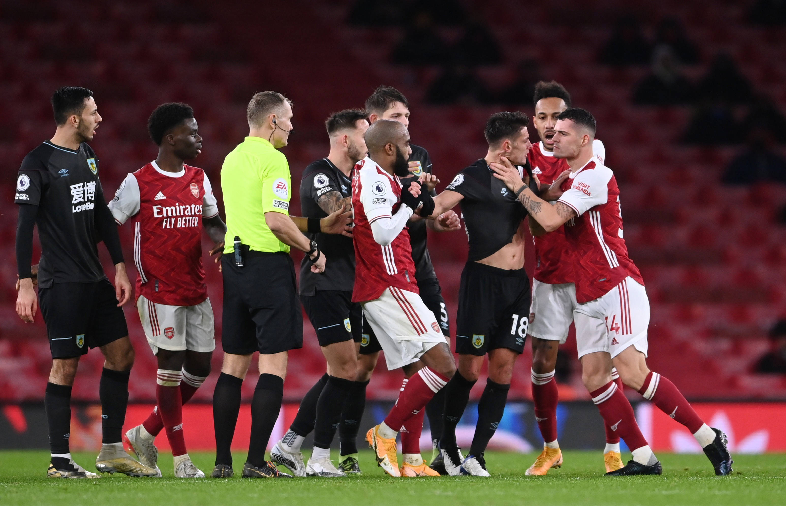 同时避免对 同时避免对